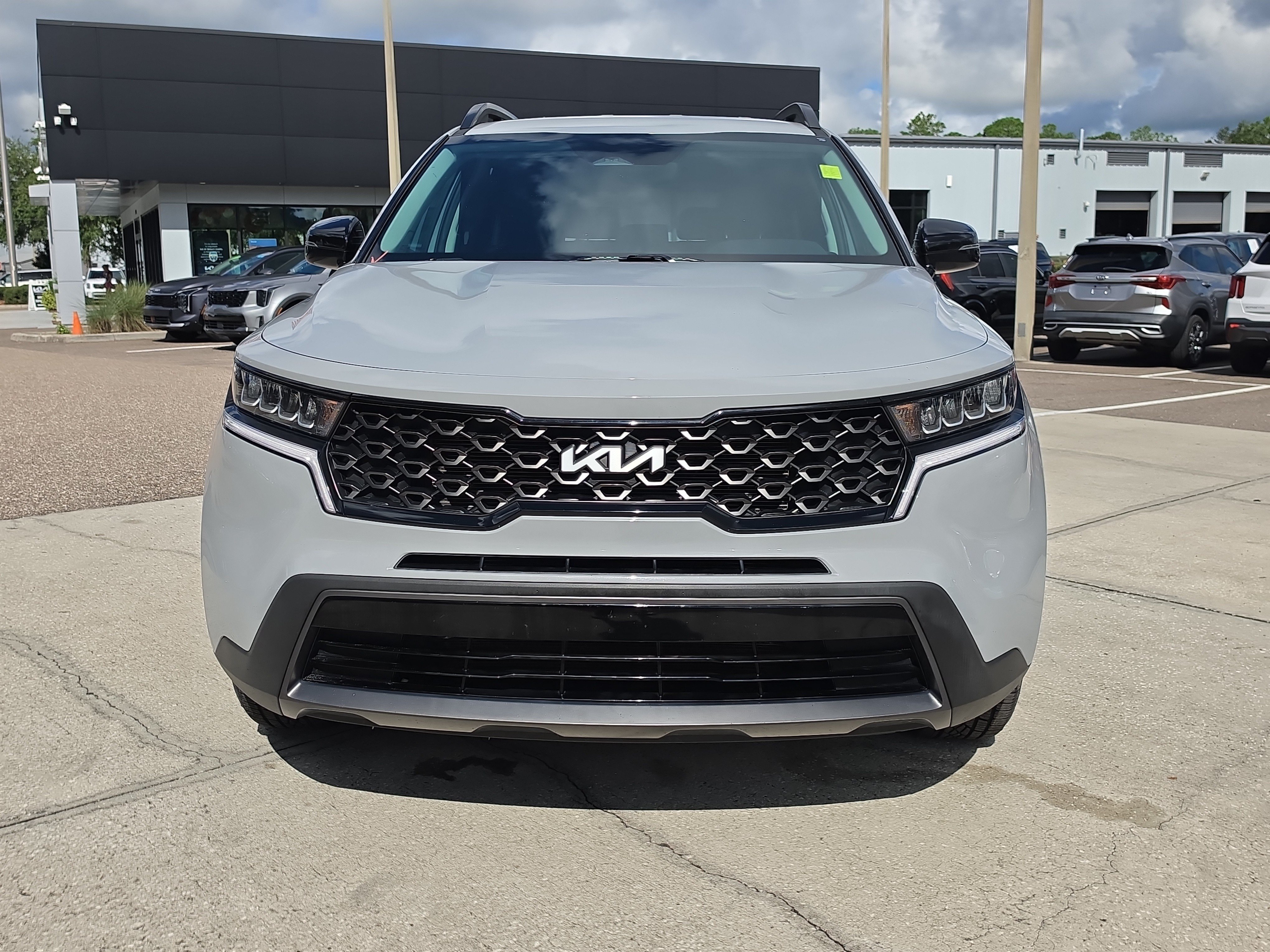 Certified 2023 Kia Sorento S AWD/4WD image 3