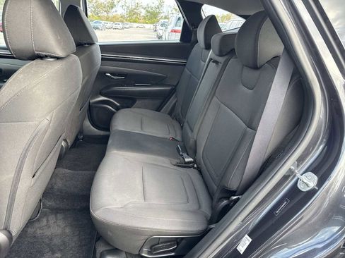 Used 2022 Hyundai Tucson SE image 17