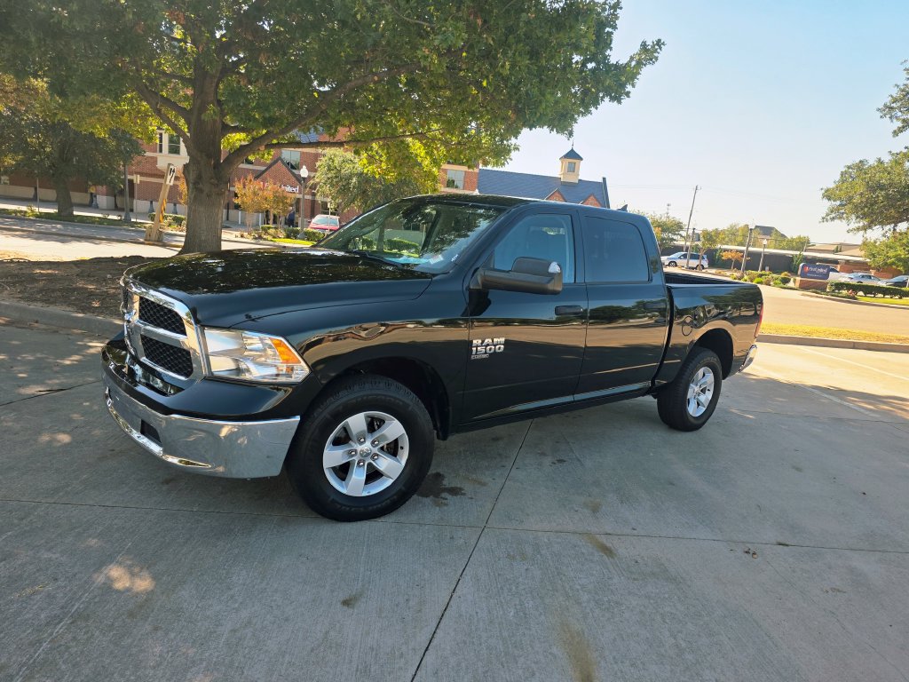 Used 2023 RAM 1500 Classic SLT w/ Trailer & Traction Group AWD/4WD image 4