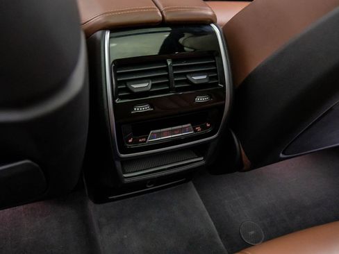 Used 2020 BMW X5 M50i w/ Executive Package image 19