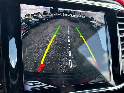 Used 2020 Jeep Grand Cherokee Altitude image 22