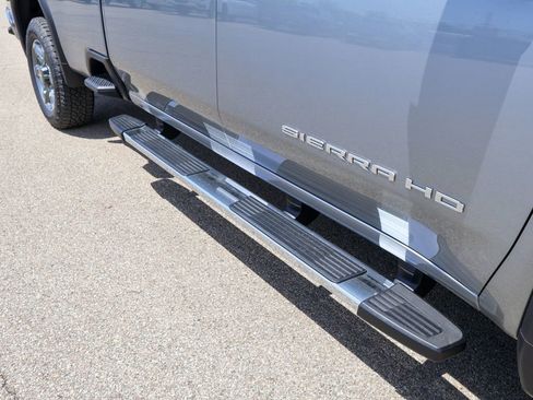 New 2026 GMC Sierra 3500 SLT w/ SLT Premium Package AWD/4WD image 7
