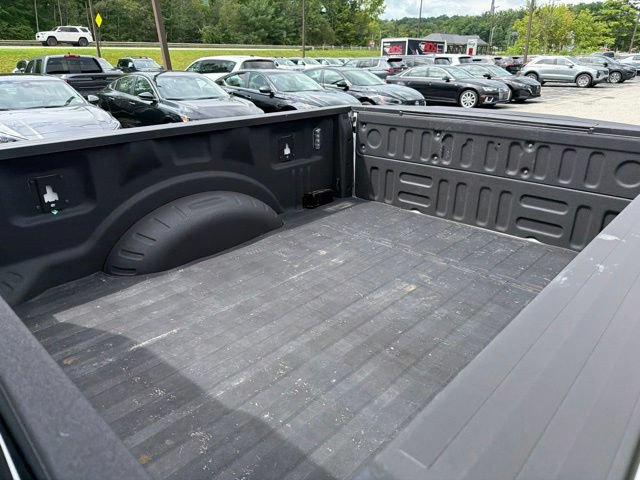 Used 2022 Ford F350 4x4 Crew Cab Super Duty image 13