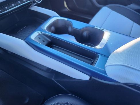 New 2026 Chevrolet Equinox EV LT image 20