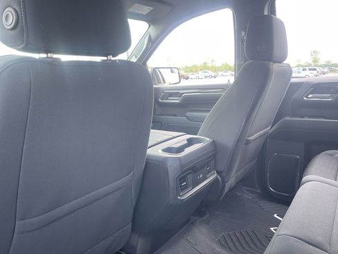 Used 2024 Chevrolet Silverado 1500 LT Trail Boss w/ Convenience Package II AWD/4WD image 29