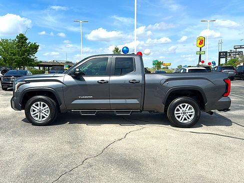Used 2024 Toyota Tundra SR5 w/ SR5 Premium Package AWD/4WD image 5