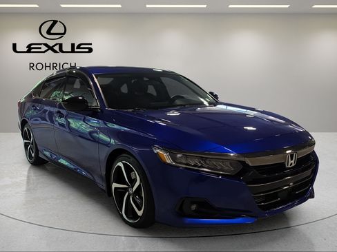 Used 2021 Honda Accord Sport Special Edition image 4