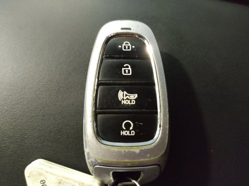 Used 2022 Hyundai Santa Fe SEL w/ Cargo Package FWD image 32