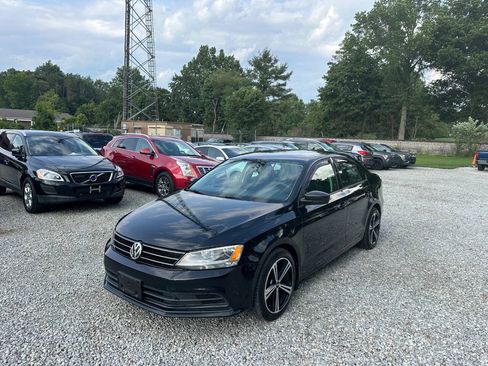 Used 2015 Volkswagen Jetta SE FWD image 1