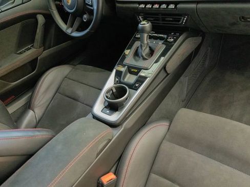 Used 2022 Porsche 911 GT3 RWD image 17