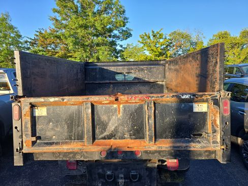 Used 2020 Ford F550 4x4 Regular Cab Super Duty image 4