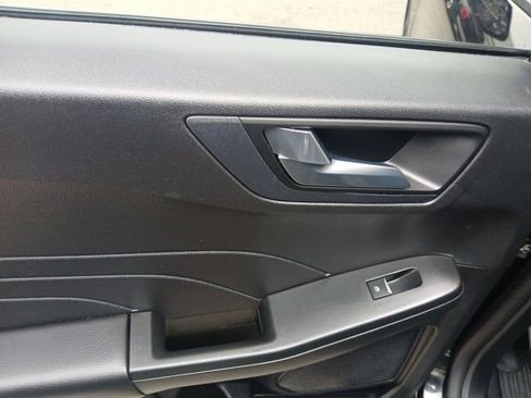 Certified 2022 Ford Escape SEL image 46