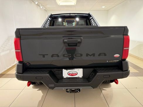 Used 2024 Toyota Tacoma Trailhunter image 4