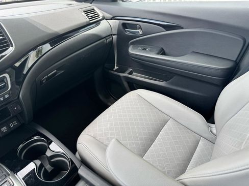 Used 2020 Honda Passport Touring image 18