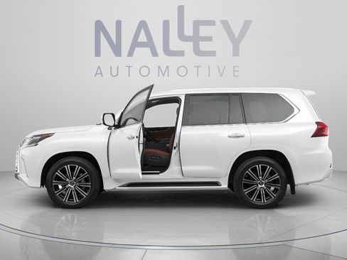 Certified 2021 Lexus LX 570 4WD w/ Luxury Package image 2