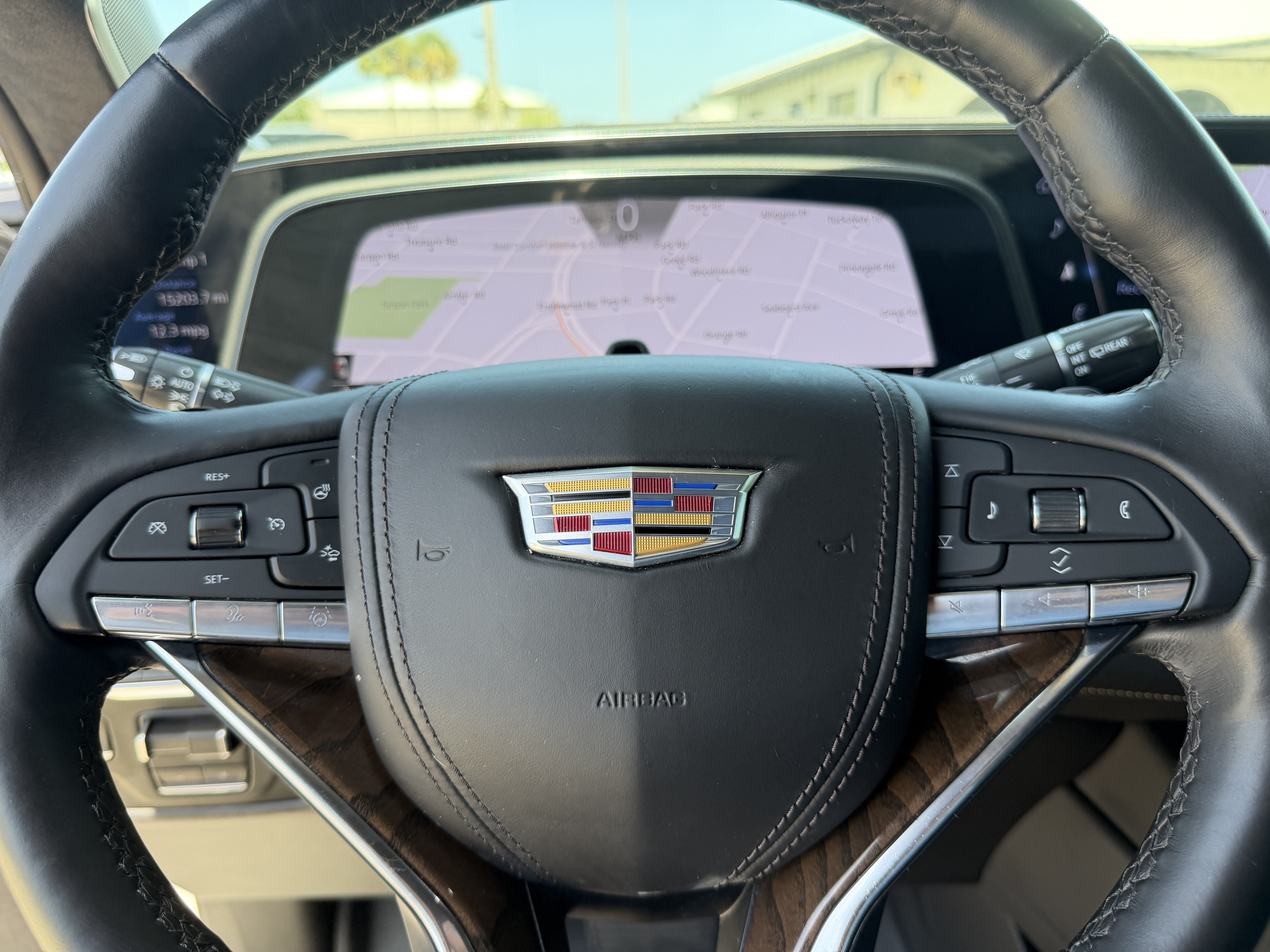 Certified 2024 Cadillac Escalade ESV Sport Platinum w/ LPO, ONYX Package AWD/4WD image 33