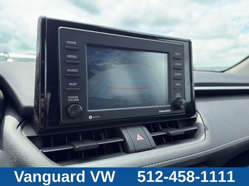 Used 2020 Toyota RAV4 LE FWD image 18