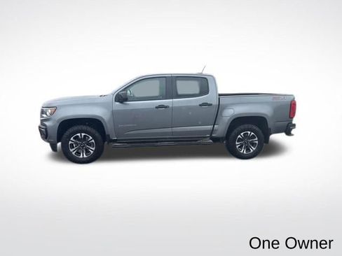 Used 2022 Chevrolet Colorado Z71 AWD/4WD image 2