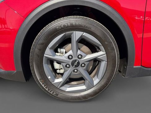 Used 2025 Kia K4 LXS image 11