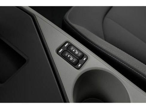 Certified 2025 Subaru Crosstrek 2.0i Premium image 21