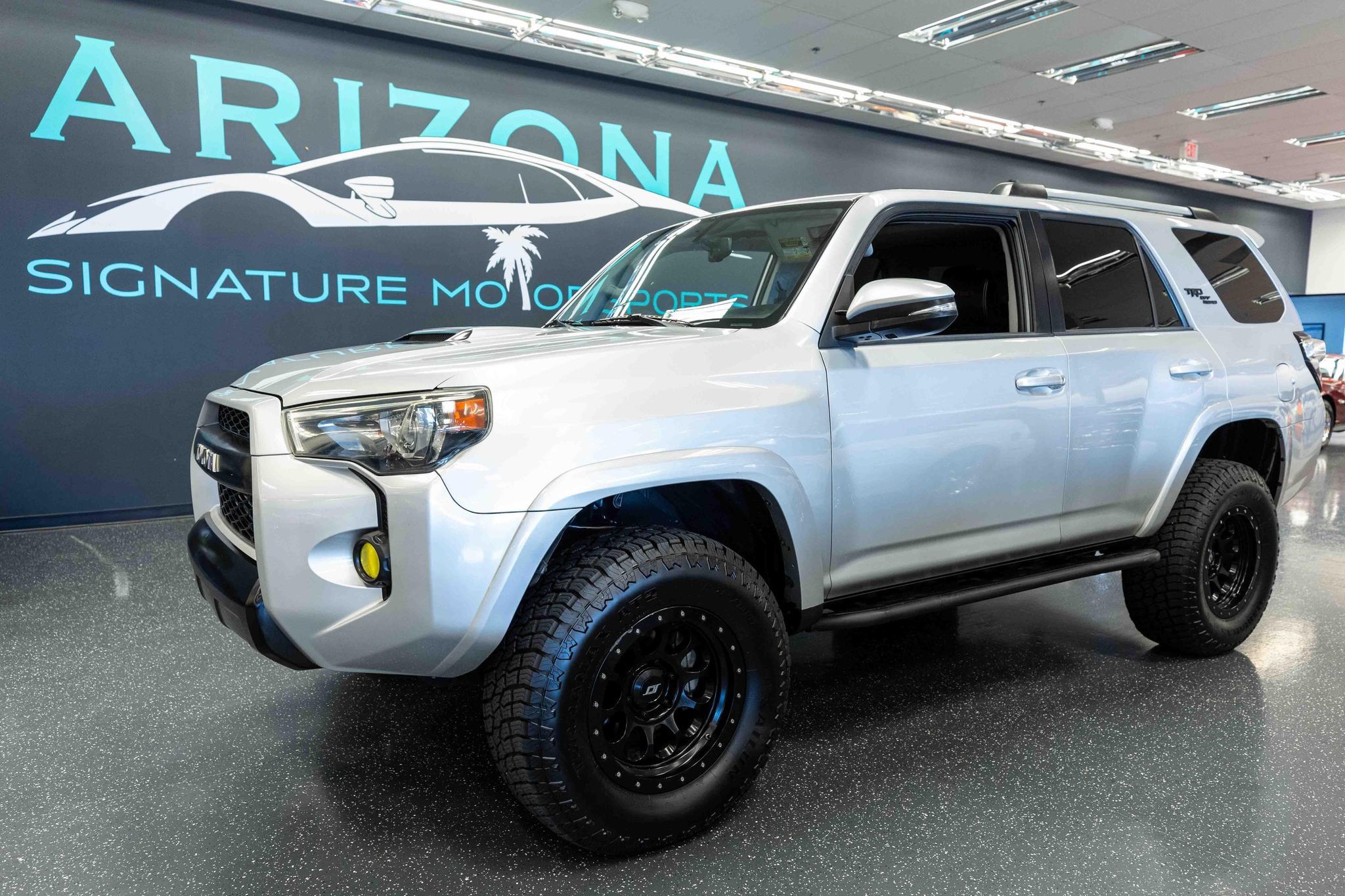 Used 2017 Toyota 4Runner TRD Off-Road Premium AWD/4WD image 1