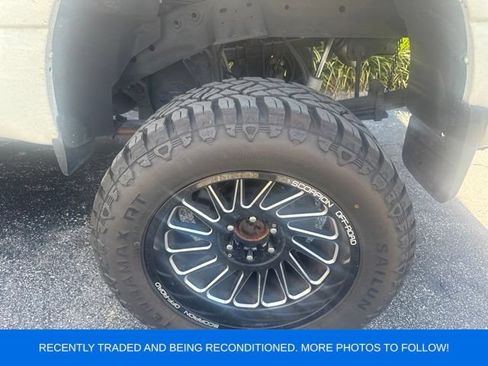 Used 2017 Nissan Titan S AWD/4WD image 3