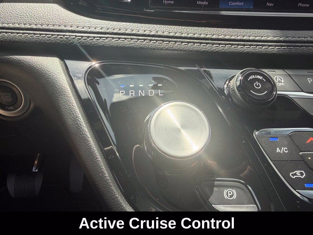 New 2027 Chrysler Pacifica Select w/ Family Tech Group FWD image 17