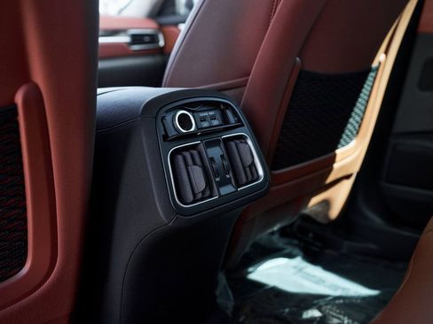 Used 2022 Maserati Levante GT image 31