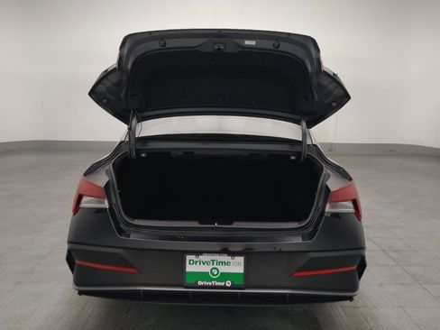 Used 2024 Hyundai Elantra SEL FWD image 29