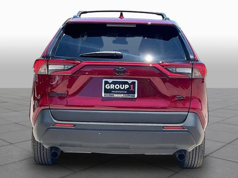 Used 2025 Toyota RAV4 XLE FWD image 5