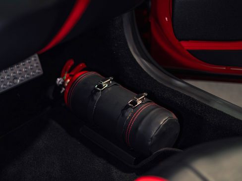 Used 2020 Ferrari 812 Superfast RWD image 12