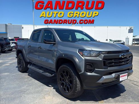 Used 2026 Chevrolet Colorado Trail Boss AWD/4WD image 1