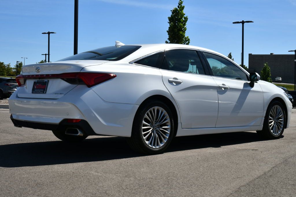 Used 2019 Toyota Avalon Limited w/ Advanced Safety Package FWD image 7