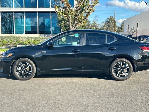 Used 2025 Nissan Sentra SV w/ All-Weather Package image 7