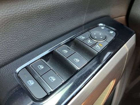 Used 2023 Nissan Pathfinder Platinum w/ Cargo Package AWD/4WD image 26