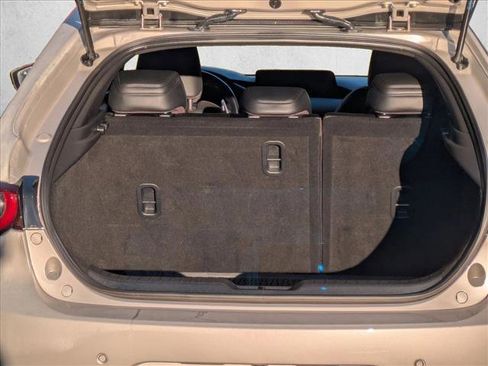 Used 2024 MAZDA MAZDA3 Hatchback w/Premium Plus Pkg image 6