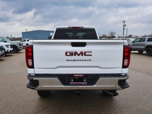 New 2026 GMC Sierra 3500 Pro image 4