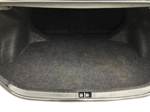 Used 2014 Toyota Corolla LE FWD image 21