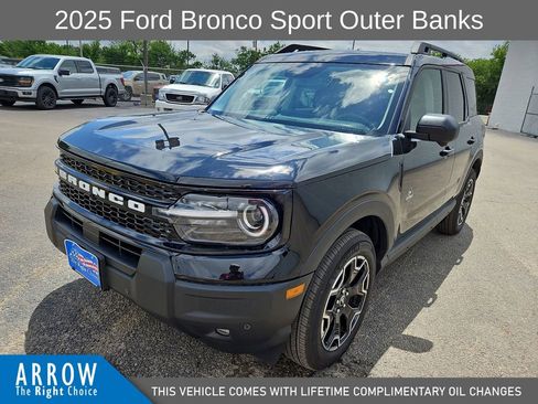 Used 2025 Ford Bronco Sport Outer Banks w/ Outer Banks Tech Package+ AWD/4WD image 4