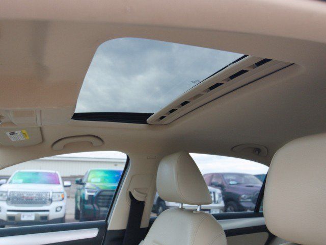 Used 2013 Volkswagen Jetta SEL FWD image 16