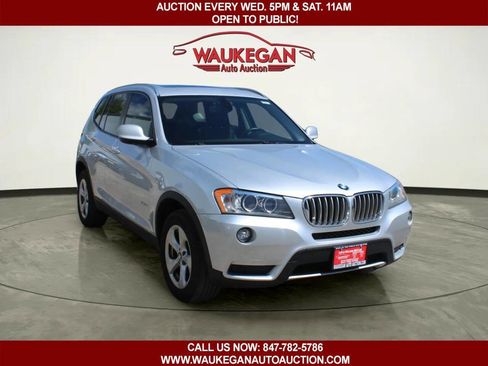 Used 2012 BMW X3 xDrive28i AWD/4WD image 3