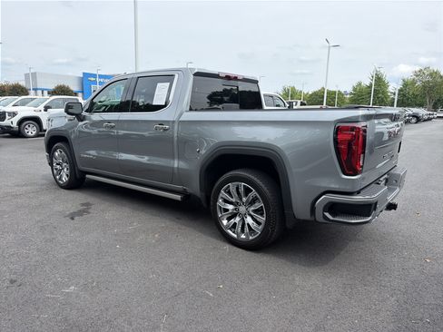 Used 2025 GMC Sierra 1500 Denali w/ Denali Reserve Package AWD/4WD image 8