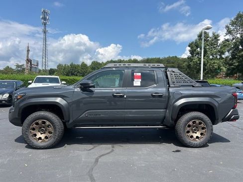 New 2025 Toyota Tacoma 4x4 Double Cab Hybrid image 11