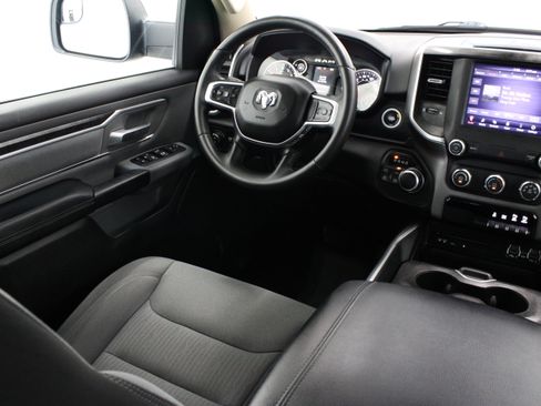Used 2019 RAM 1500 Big Horn AWD/4WD image 32
