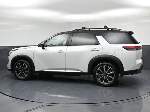 New 2026 Nissan Pathfinder Platinum image 31