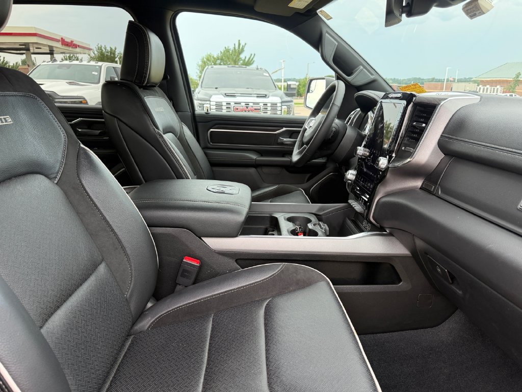 Used 2026 RAM 1500 Laramie AWD/4WD image 42