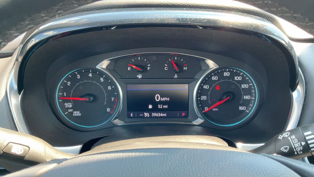 Used 2023 Chevrolet Traverse LT FWD image 13