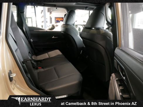 Used 2024 Lexus GX 550 AWD/4WD image 16