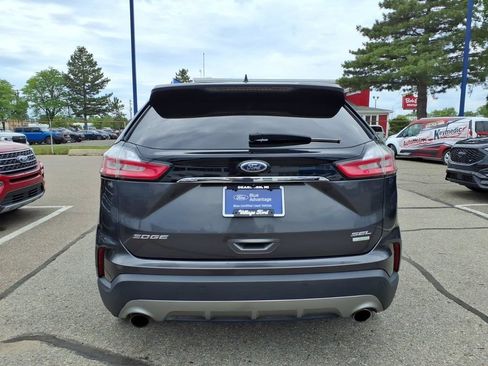 Used 2019 Ford Edge SEL w/ Equipment Group 201A FWD image 8