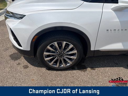 Used 2022 Chevrolet Blazer Premier AWD/4WD image 33